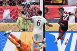 米兰体育教练-关于巴西队风雨中胜利南美足球再现巅峰的信息