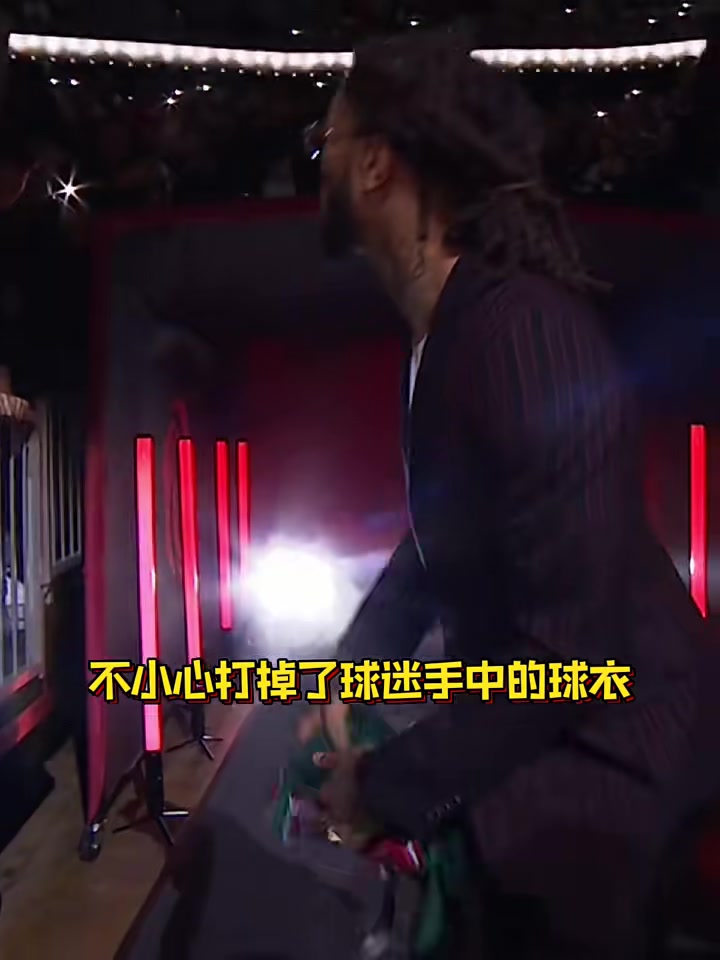 关于球队内部小插曲球迷调侃不已的信息 关于球队内部小插曲球迷调侃不已的信息