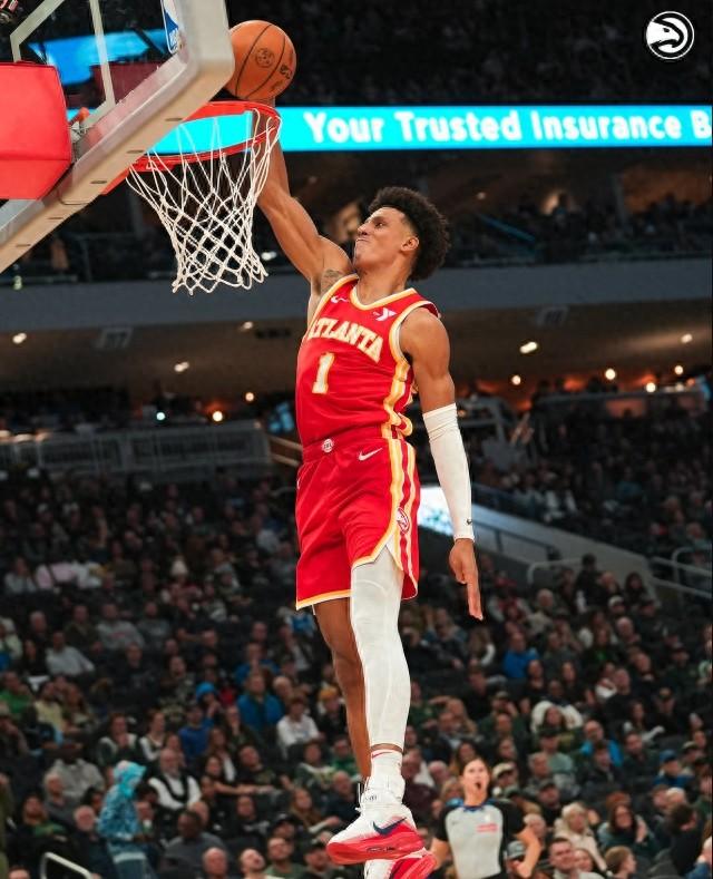 雄鹿轻取老鹰，取得七连胜