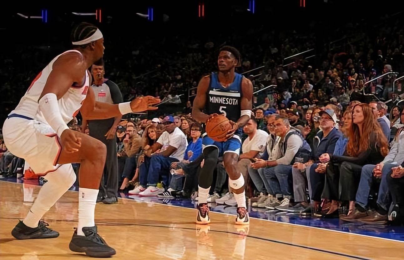 尼克斯主场擒下森林狼