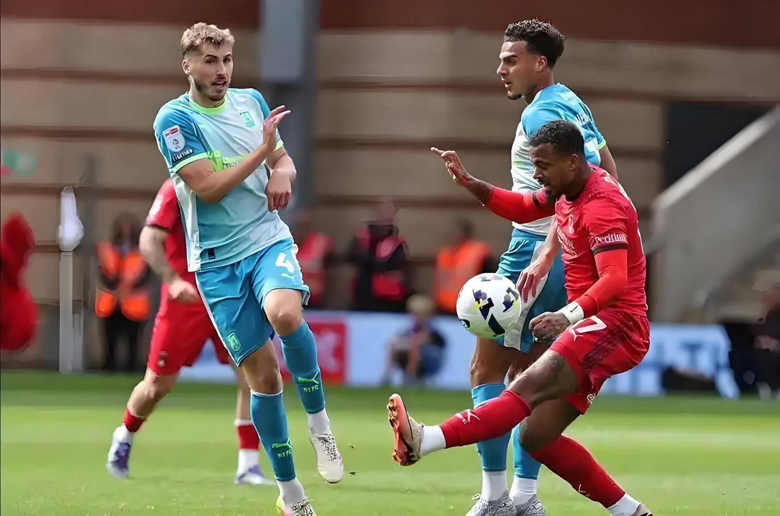 哈德斯菲尔德主场逆转博尔顿,实现胜利取得重要三分的简单介绍 哈德斯菲尔德主场逆转博尔顿,实现胜利取得重要三分的简单介绍